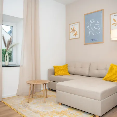 Hébergement de vacances 1 Br - 1 Schlafzimmer - Große Terrasse - Café - Sekt - An Den Weinbergen